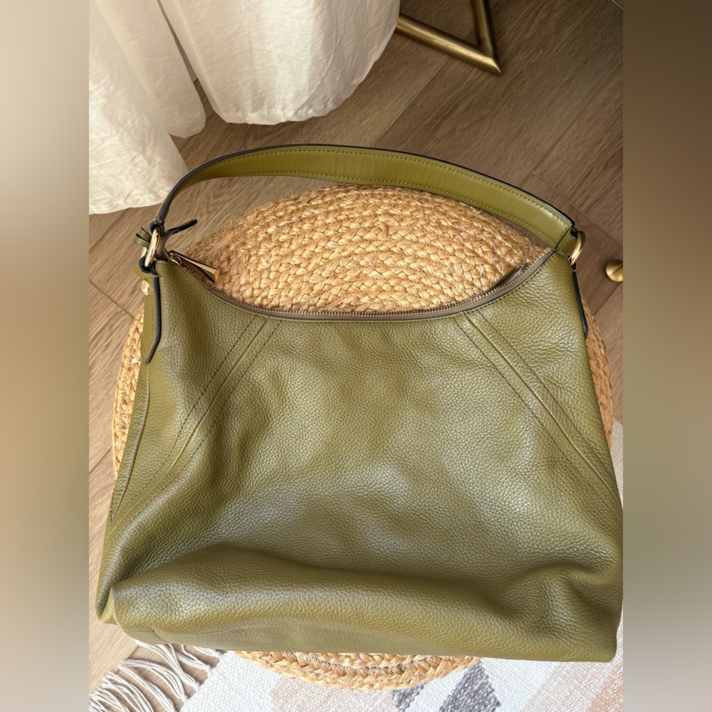 Michael Kors Olive Green Pebbled Leather Shoulder Bag with Gold Hardware - Picture 2 of 3